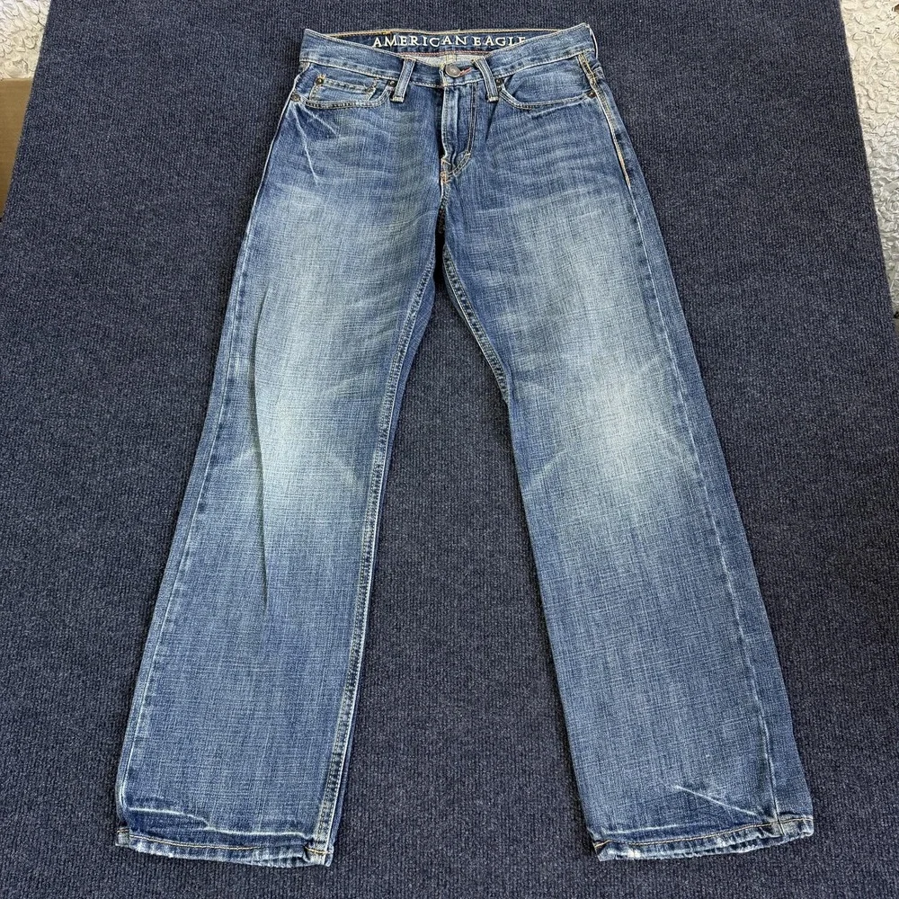 American Eagle Jeans Womens 26x28 Medium Wash Blue Denim Relaxed Straight Casual - Picture 2 of 13